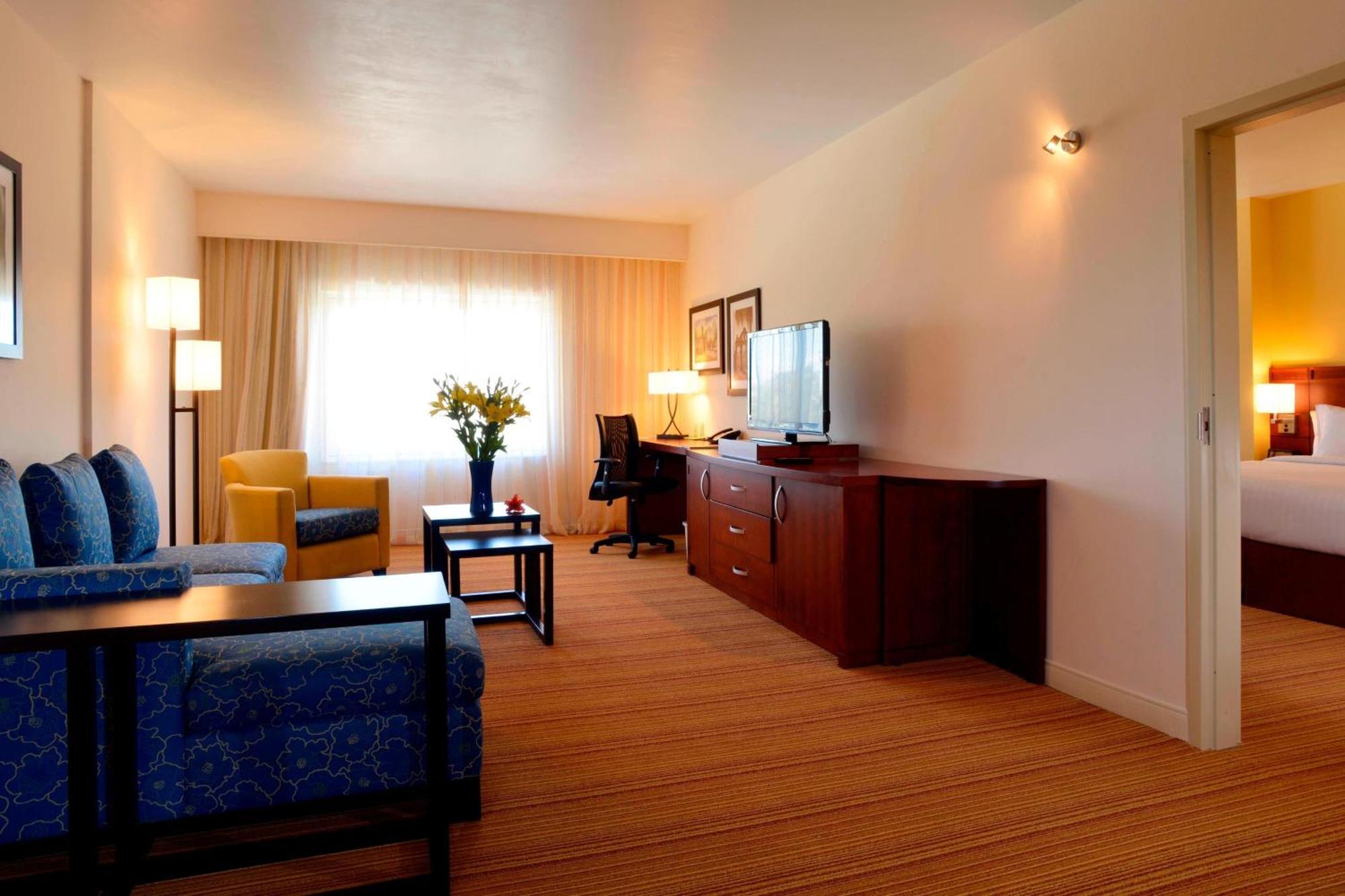 Courtyard Toluca Tollocan Εξωτερικό φωτογραφία