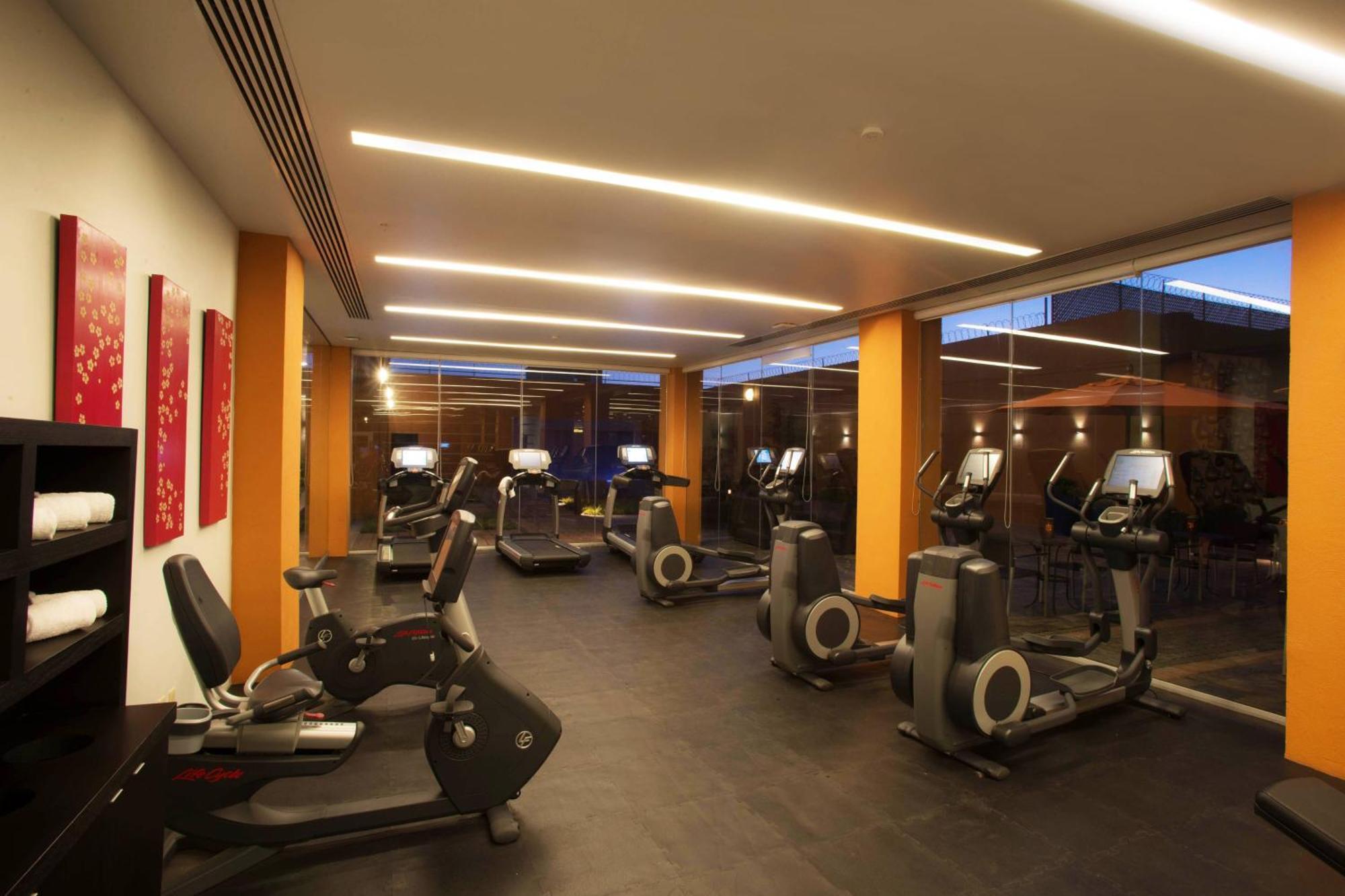 Courtyard Toluca Tollocan Εξωτερικό φωτογραφία