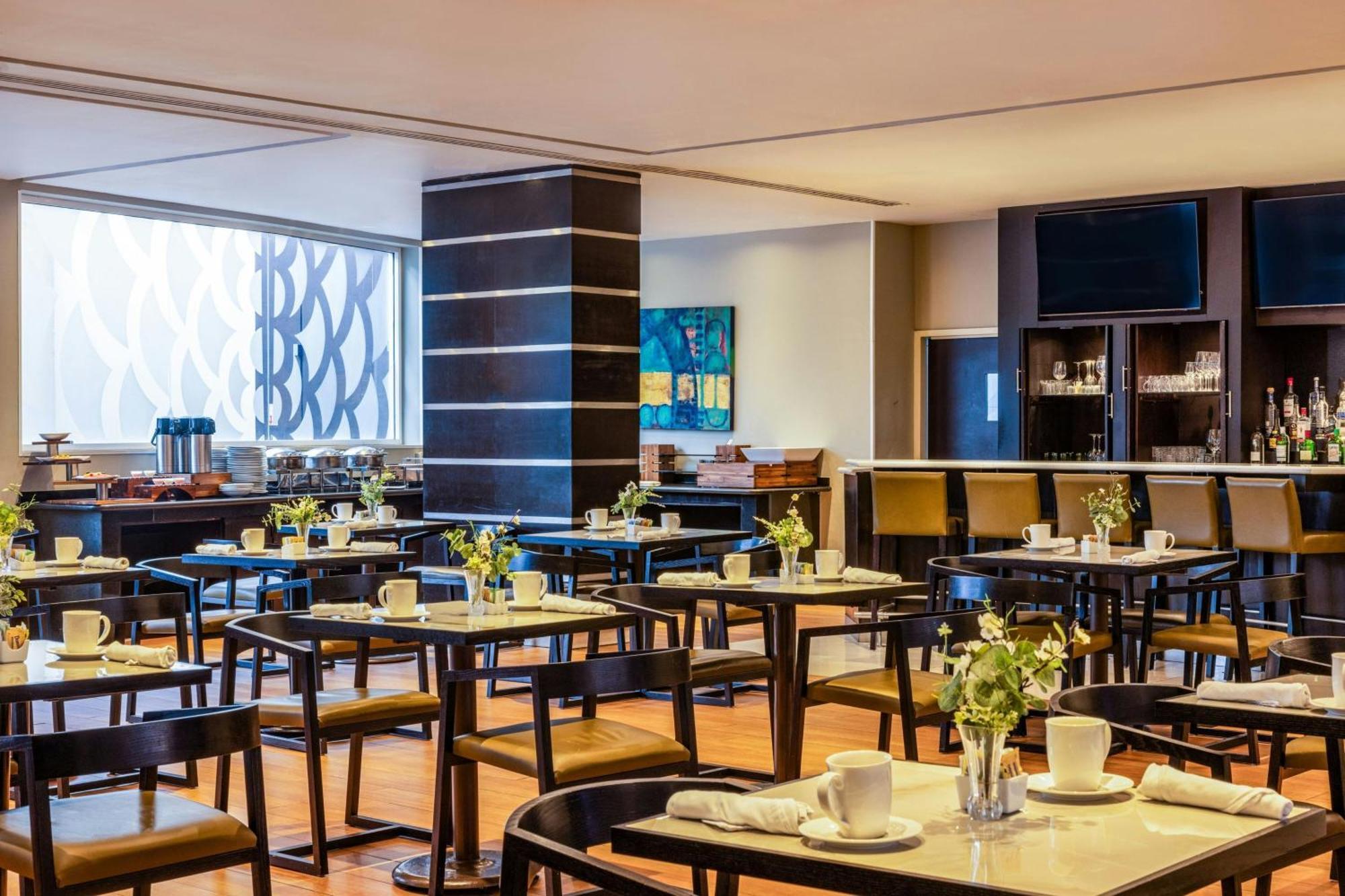 Courtyard Toluca Tollocan Εξωτερικό φωτογραφία