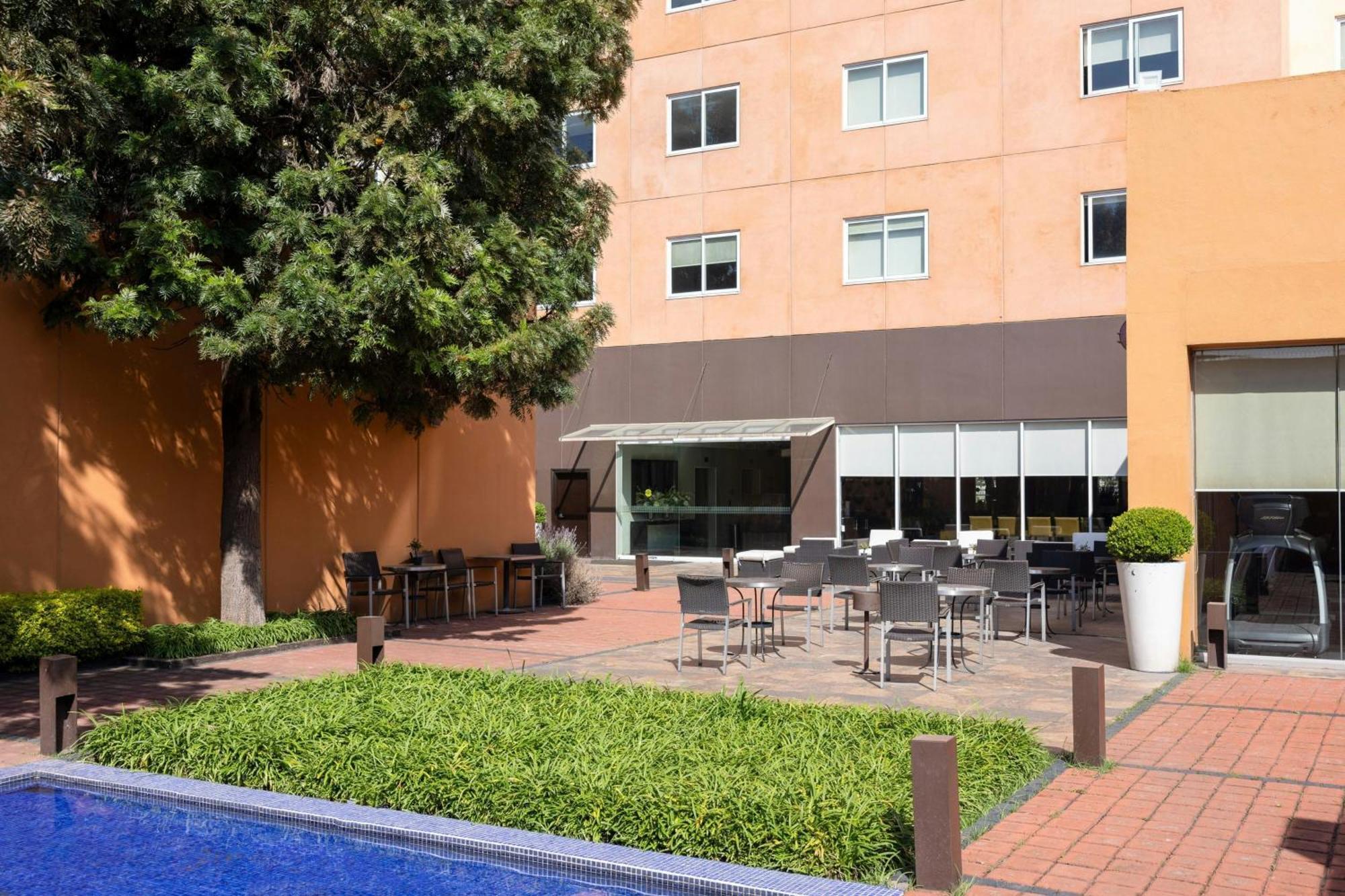 Courtyard Toluca Tollocan Εξωτερικό φωτογραφία