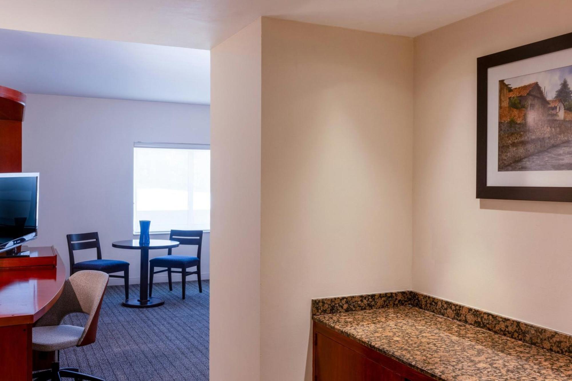 Courtyard Toluca Tollocan Εξωτερικό φωτογραφία